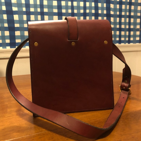 Narraggansett Leathers Shoulder Bag - Medium Brown - Picture 3 of 4